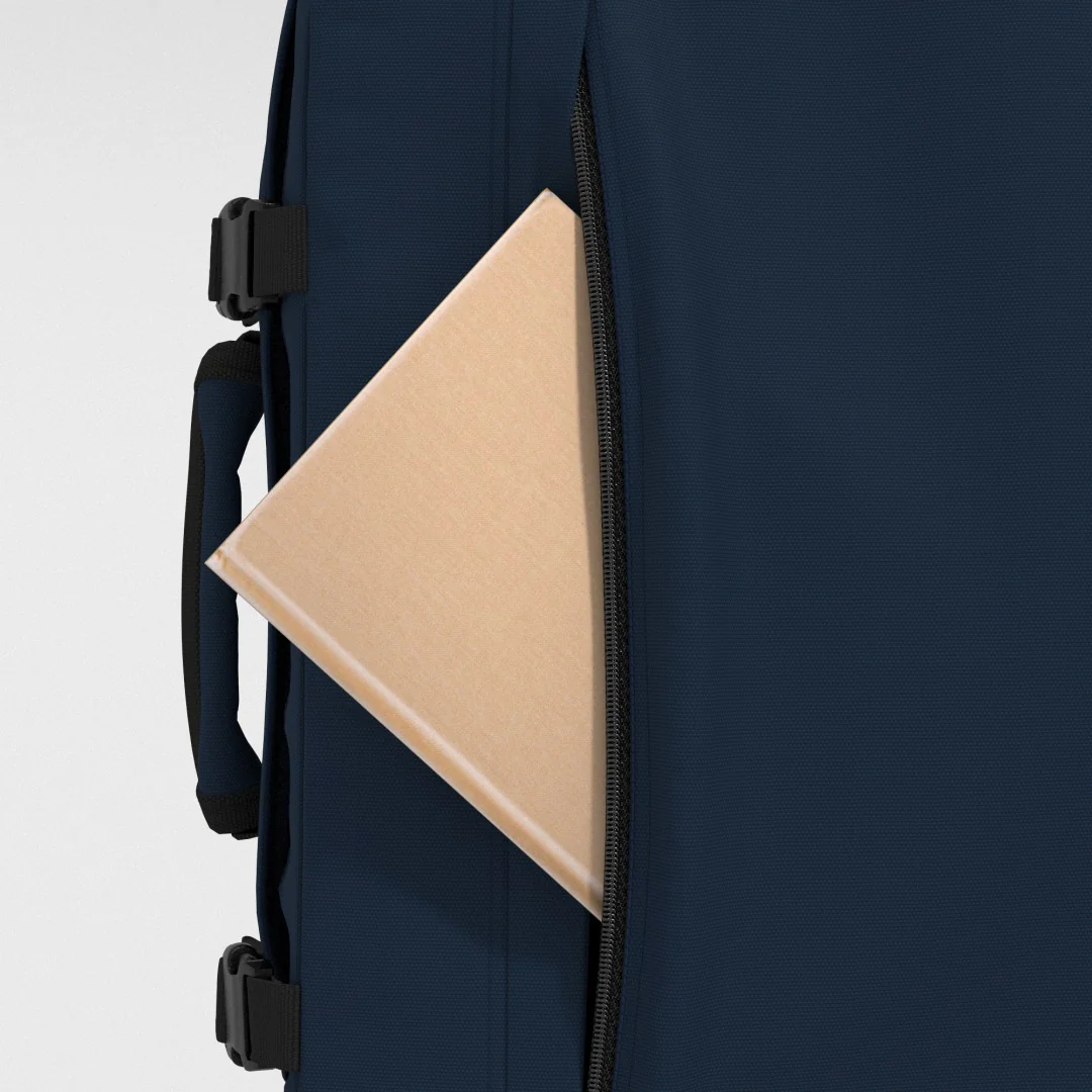 Cabin Zero CabinZero Classic 28L cabin backpack navy