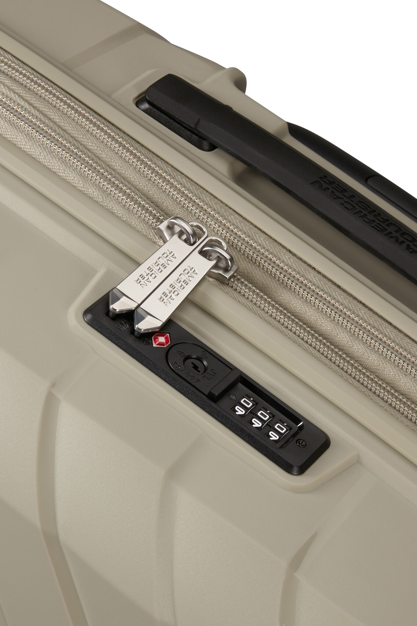 American Tourister American Tourister Flytwist 55 cm EXP. Spinner sandstone