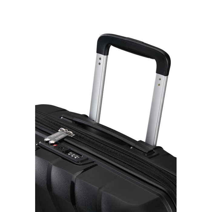 American Tourister American Tourister Flytwist 55 cm EXP. Spinner zwart