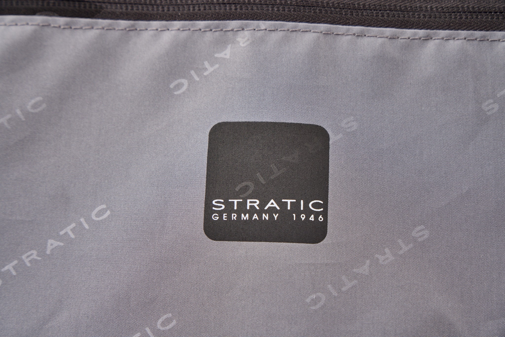Stratic Stratic Novium SL 4wiel-Trolley M 65-73L EXP. sand