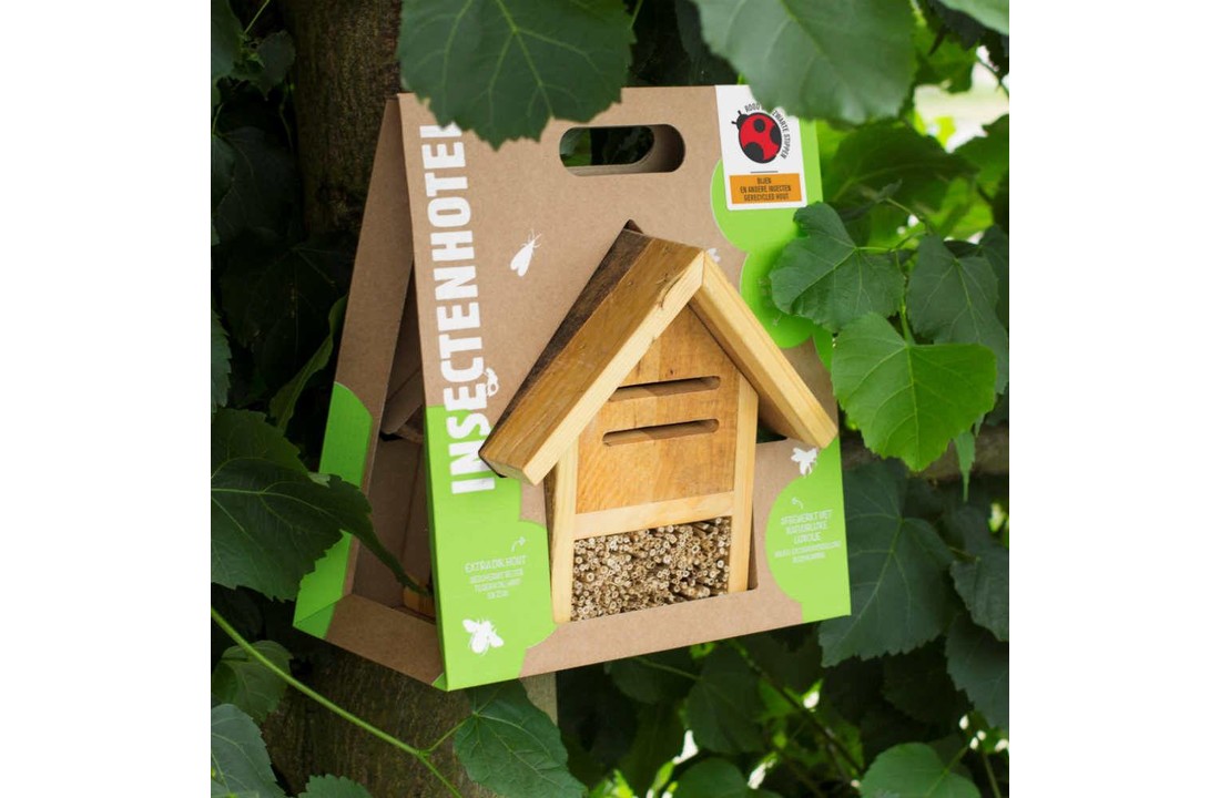 Insectenhotel lieveheersbeestjes en wilde bijen