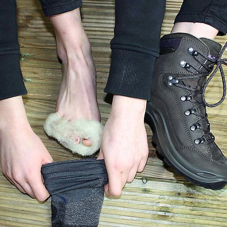 WalkingLand VoetWol - Stop Blaren 40 Gram WalkingLand VoetWol - Stop Blaren 40 Gram