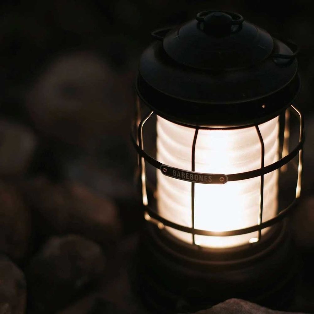 Barebones Forest Lantern Bronze USB Kampeerlamp Barebones Forest Lantern Bronze USB Kampeerlamp