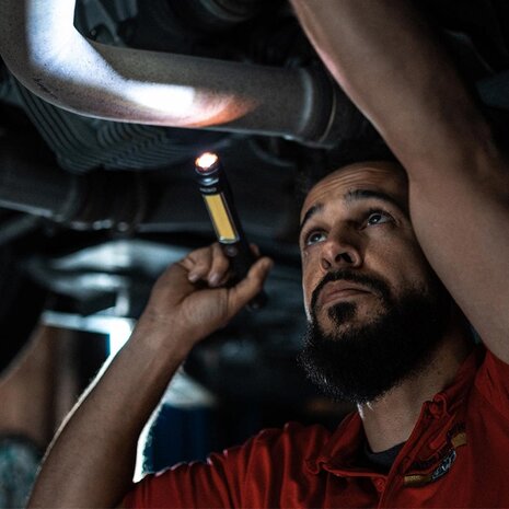 Nebo Big Larry 3 Clam Zaklamp