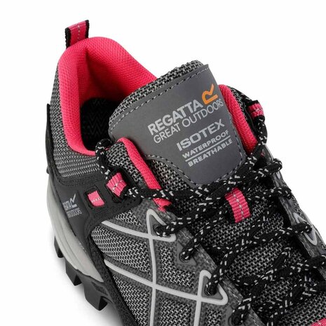 Regatta Samaris Low Isotex Dark Steel Pink Potion Wandelschoenen Dames Regatta Samaris Low Isotex Dark Steel Pink Potion Wandelschoenen Dames