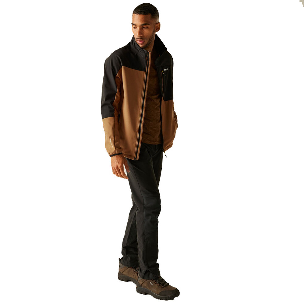 Regatta Moutdale Nut Brown Softshell Jas Heren Regatta Moutdale Nut Brown Softshell Jas Heren