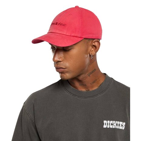 Dickies Middlefield Wash Red Dad Cap