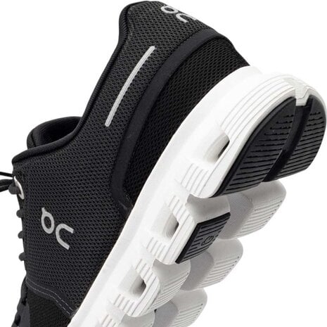 ON Cloud 6 Black White Wandelschoenen Dames