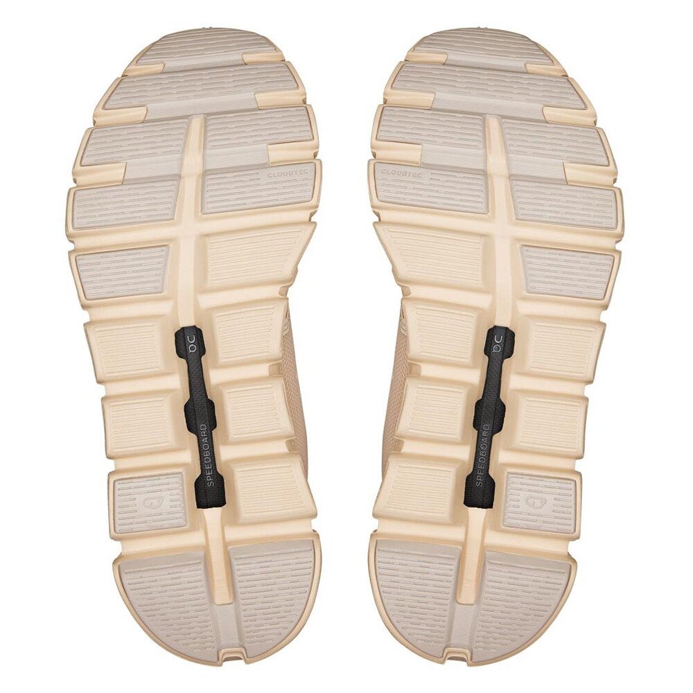 On Running Cloud 6 Sand Wandelschoenen Dames On Running Cloud 6 Sand Wandelschoenen Dames