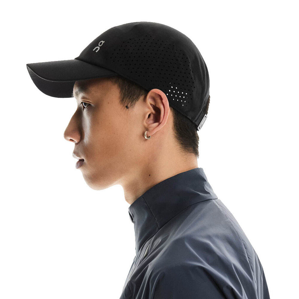 On Running Lightweight Zwart Cap