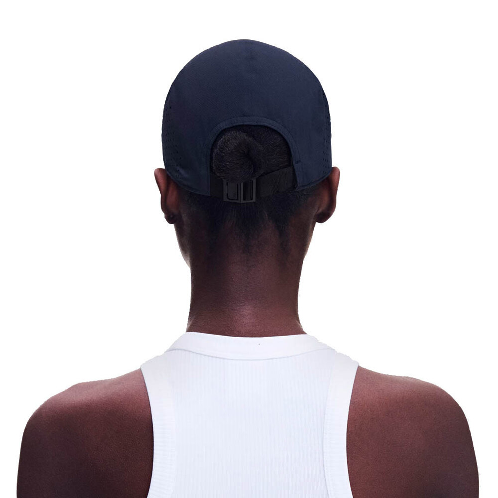 On Running Lightweight Navy Cap On Running Lightweight Navy Cap