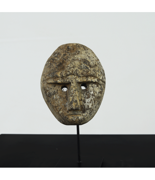 Exclusive image on tripod B10 H20