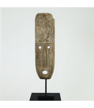 Exclusive statue on stand B20 H80