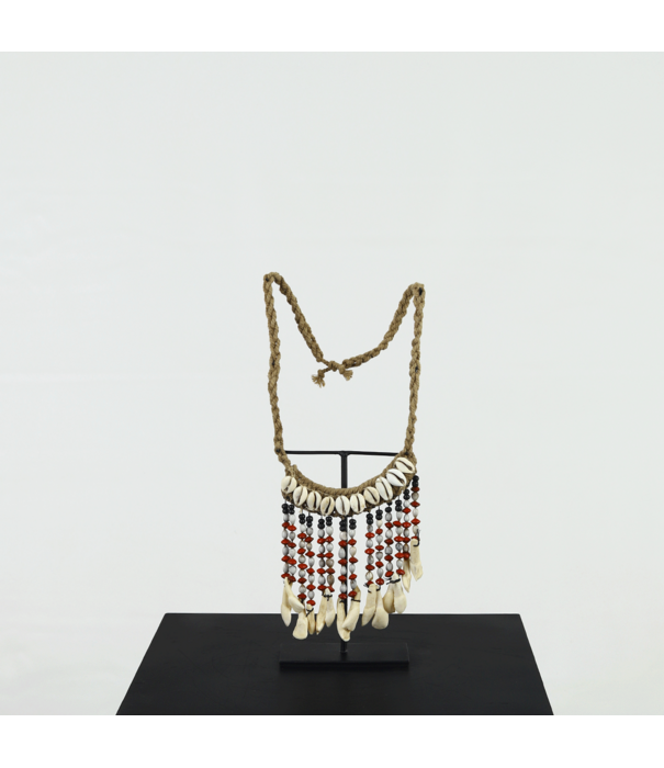 Necklace on stand B14 H32