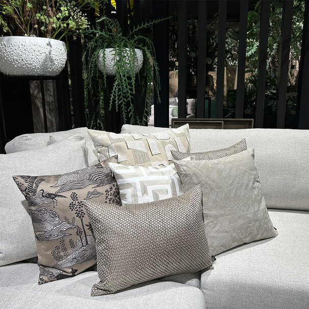 Cushion Spot Taupe L50 B35