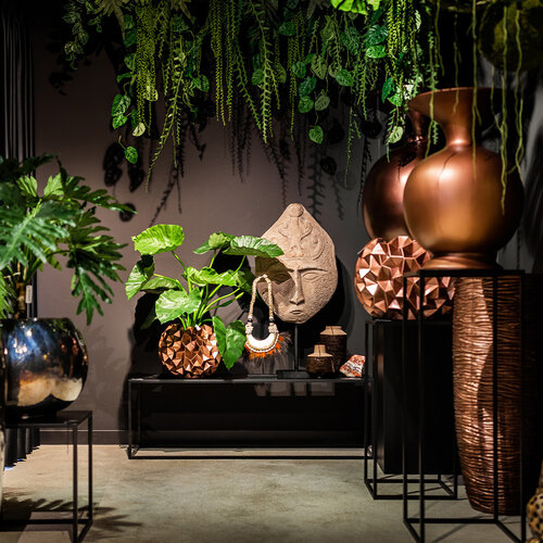 Frames, Sidetables & Zuilen
