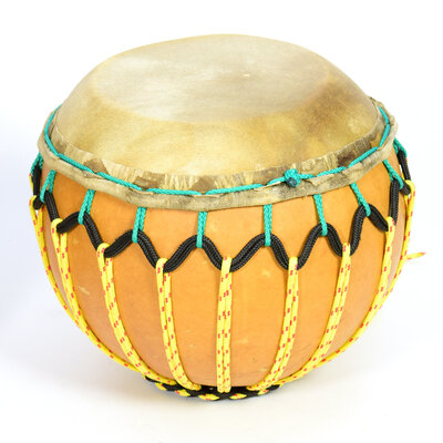 Kalebasdrum Bara 2, drum van Kalebas en geitenvel, Bouba
