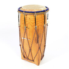 Conga op driehoekige bodem met scheepsbeslag