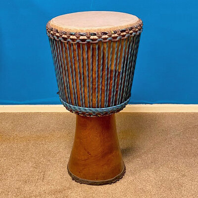 Djembé Guinee Ø 30 cm, koeienvel, polyester touw, Bouba