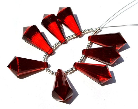 Rode Quartz briolettes (per paar)