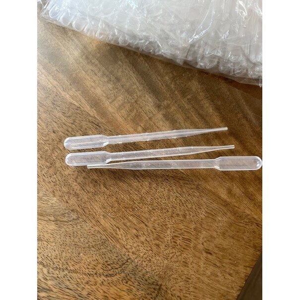 plastic pipetjes (3 ml) - ca. 200 stuks