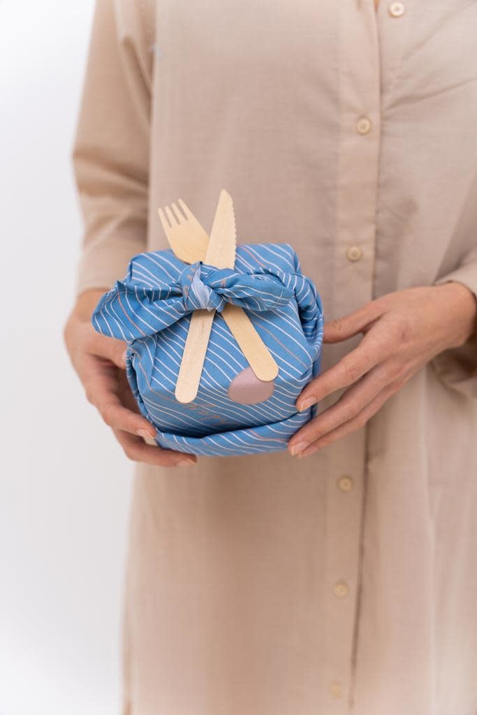 La La Fete La La Fete reusable wrapping cloth  - Happy Birthday - Blue 70 x 70 cm