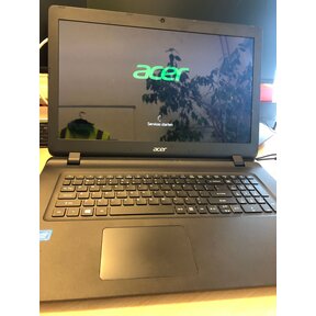 ACER  17.3   INCH  Windows 11 HDD 256  GB