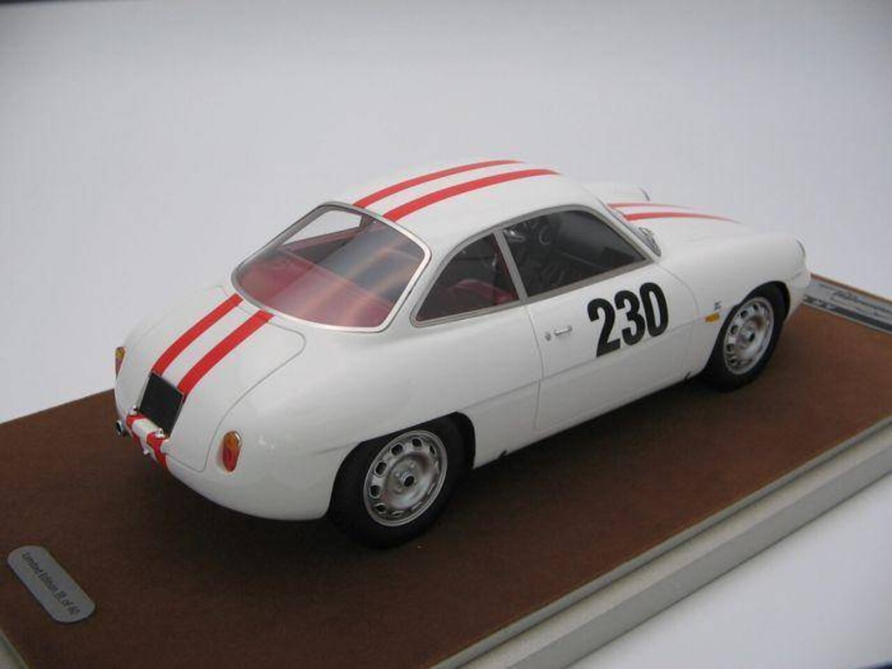 Alfa Romeo Alfa Romeo Giulietta Sz Friburgo Shauinsland Car #230 1960 - 1962 - 1:18 - Tecnomodel Mythos Alfa Romeo Alfa Romeo Giulietta Sz Friburgo Shauinsland Car #230 1960 - 1962 - 1:18 - Tecnomodel Mythos