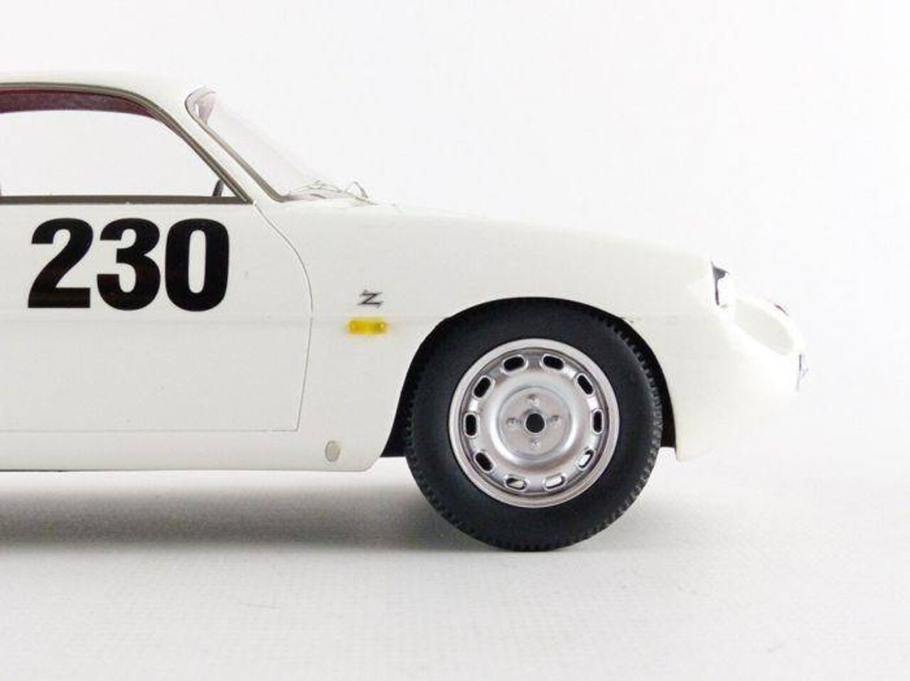 Alfa Romeo Alfa Romeo Giulietta Sz Friburgo Shauinsland Car #230 1960 - 1962 - 1:18 - Tecnomodel Mythos Alfa Romeo Alfa Romeo Giulietta Sz Friburgo Shauinsland Car #230 1960 - 1962 - 1:18 - Tecnomodel Mythos
