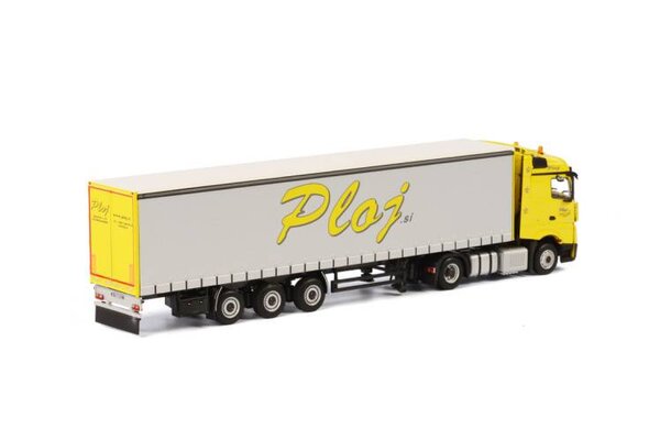 Mercedes-Benz Mercedes-Benz Actros MP4 Stream Space 4x2 + Curtainside Tautliner Trailer 3 axle 'Ploj' - 1:50 - WSI Models Mercedes-Benz Mercedes-Benz Actros MP4 Stream Space 4x2 + Curtainside Tautliner Trailer 3 axle 'Ploj' - 1:50 - WSI Models