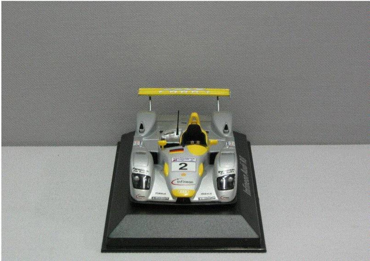 Audi Audi Infineon R8 #2 - 1:43 - Minichamps