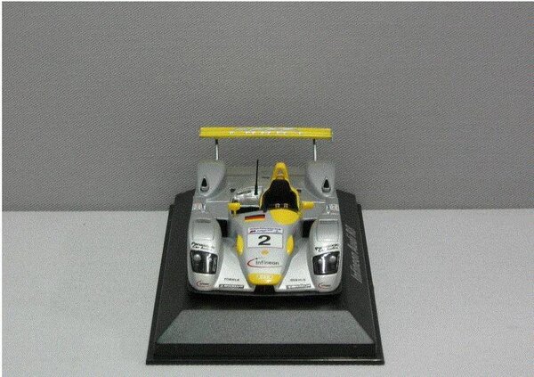 Audi Audi Infineon R8 #2 - 1:43 - Minichamps