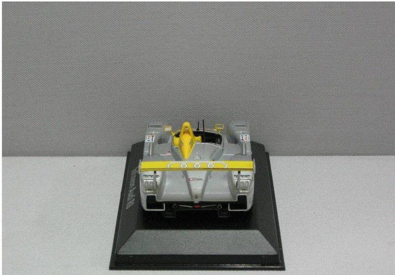 Audi Audi Infineon R8 #2 - 1:43 - Minichamps