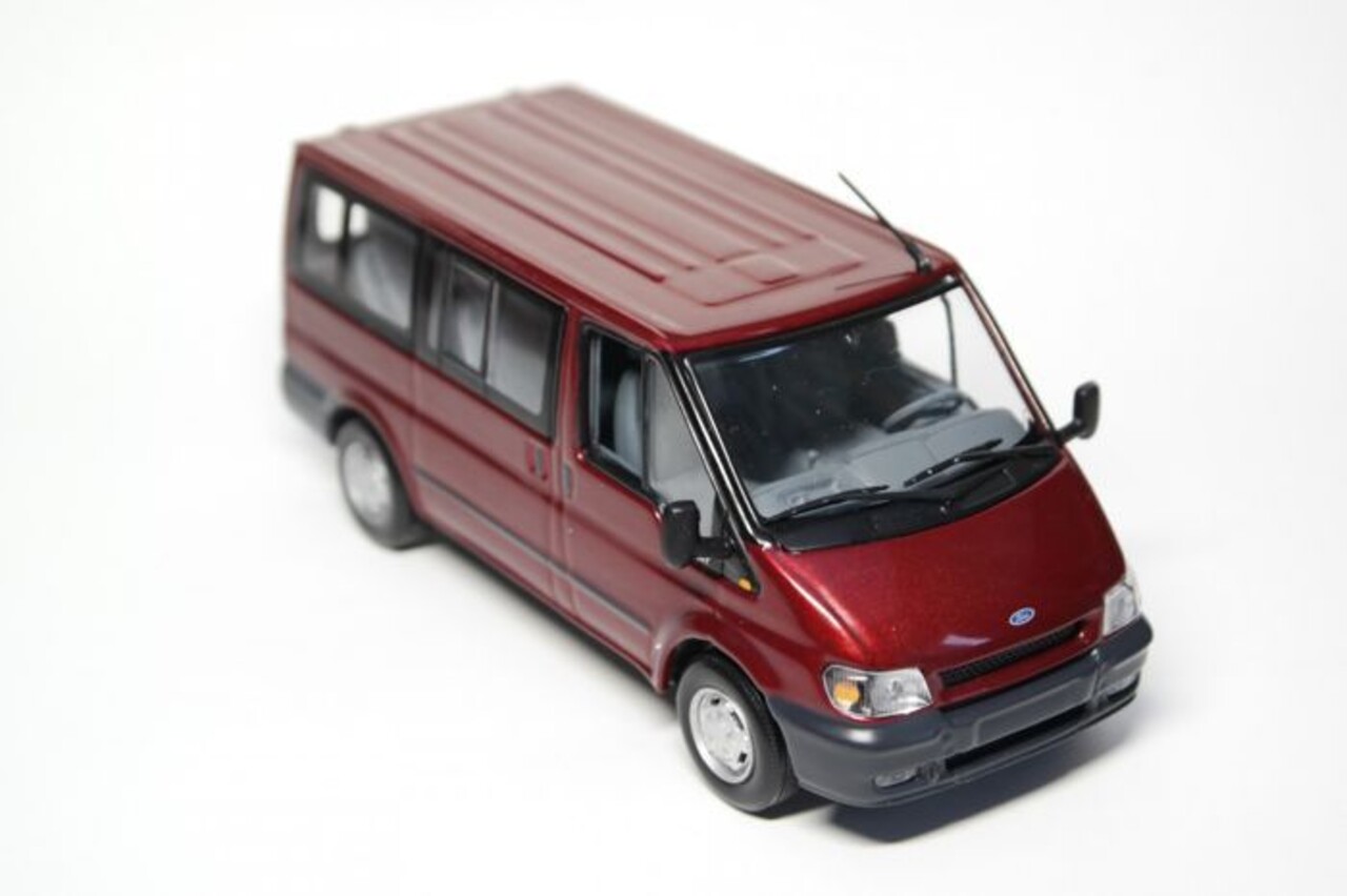 Ford Ford Transit Tourneo - 1:43 - Minichamps