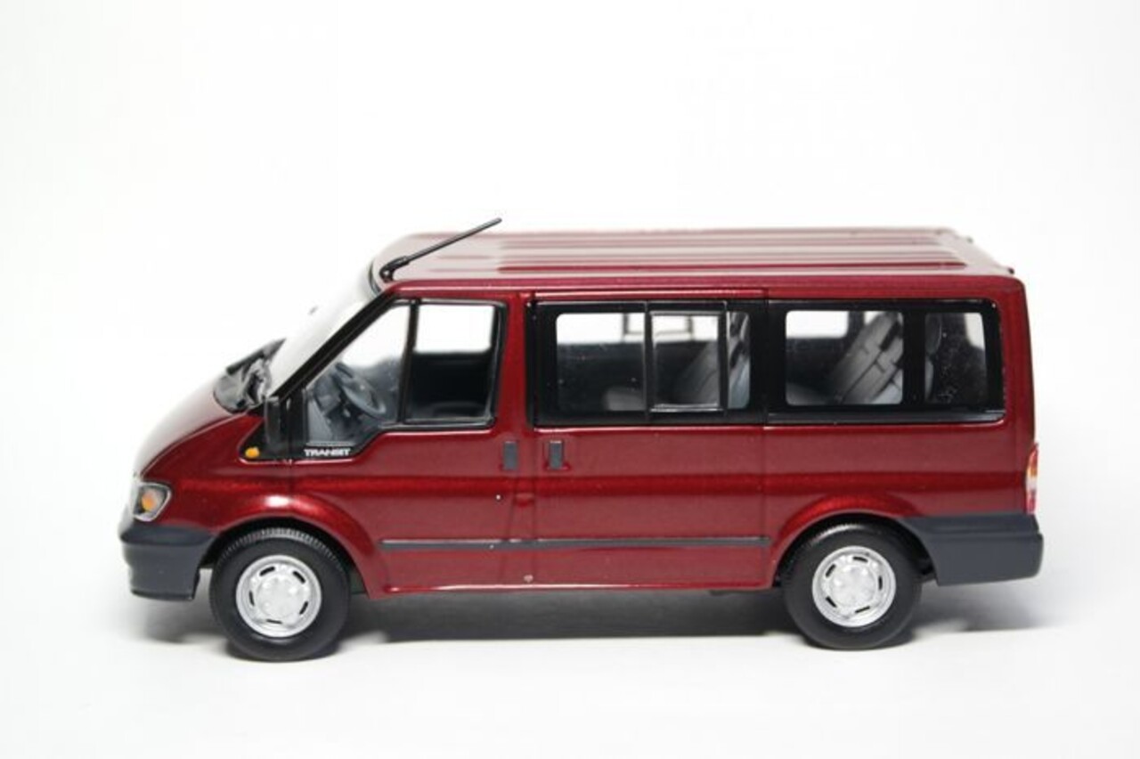 Ford Ford Transit Tourneo - 1:43 - Minichamps