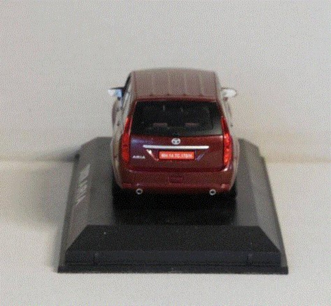 Tata Tata Aria - 1:43 - Norev