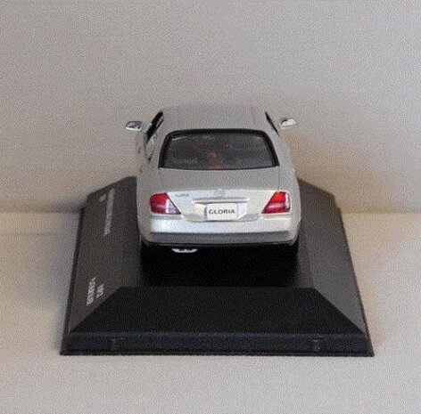 Nissan Nissan Gloria Ultima-Z V Package 2001 - 1:43 - J-Collection Nissan Nissan Gloria Ultima-Z V Package 2001 - 1:43 - J-Collection