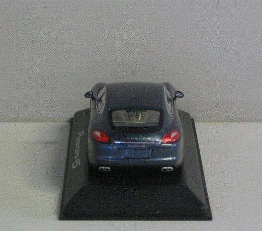 Porsche Porsche Panamera 4S - 1:43 - Minichamps