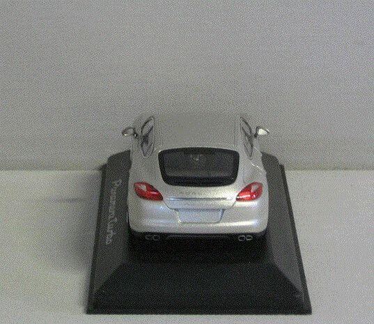 Porsche Porsche Panamera Turbo - 1:43 - Minichamps