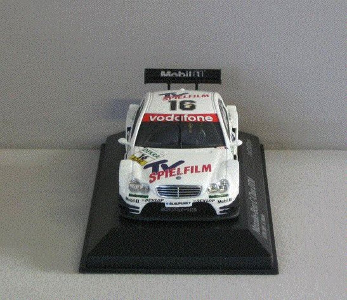 Mercedes-Benz  Mercedes-Benz C-Class DTM #16 Team Mucke 2005 - 1:43 - Minichamps