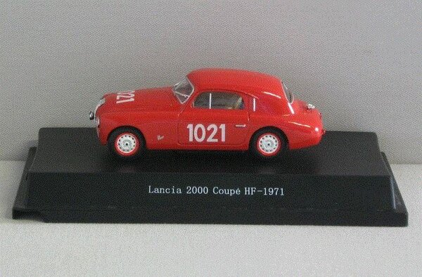 Lancia Lancia 2000 Coupé HF #1021 1971 - 1:43 - Starline Models Lancia Lancia 2000 Coupé HF #1021 1971 - 1:43 - Starline Models