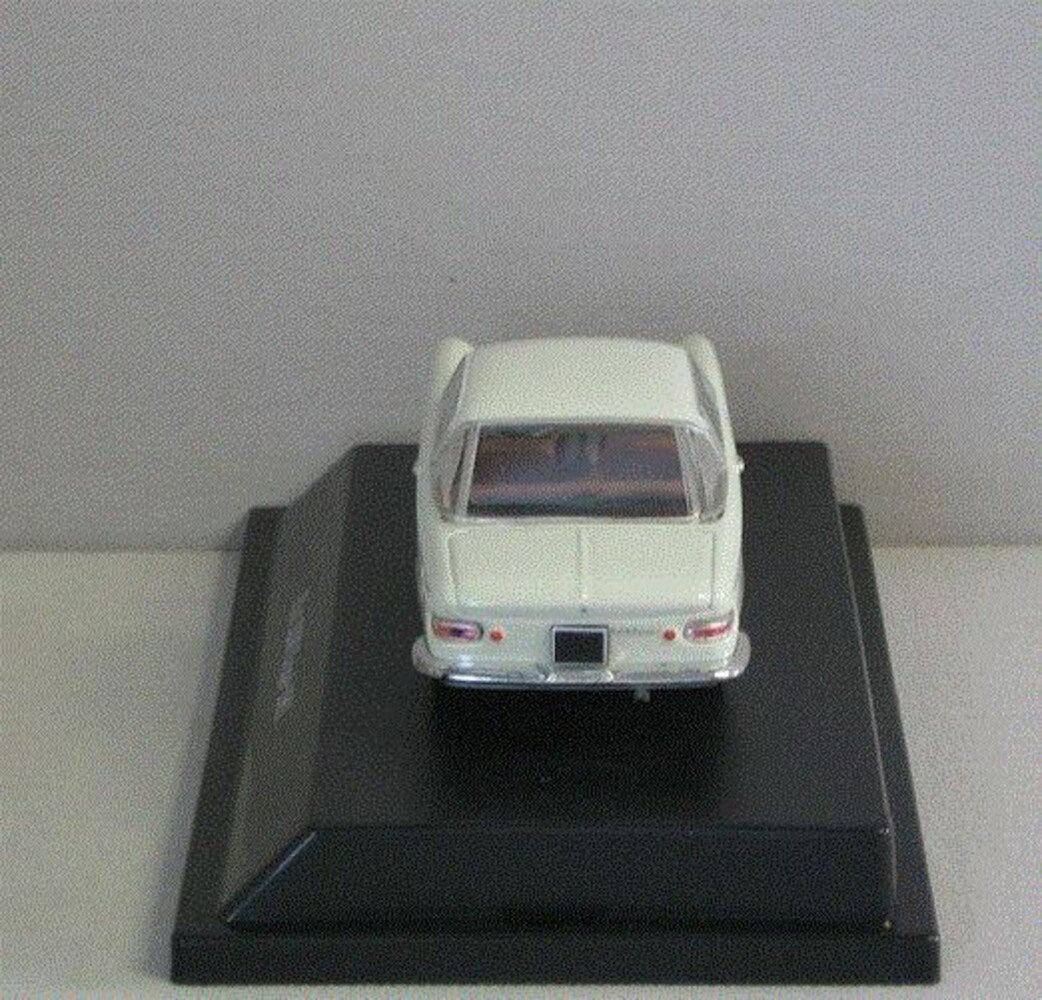 Fiat Fiat 2300 Coupé 1961 - 1:43 - Starline Models