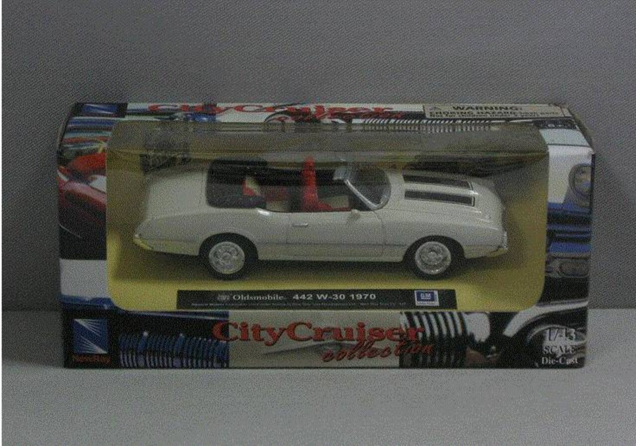 Oldsmobile Olsmobile 442 W-30 1970 - 1:43 - NewRay Oldsmobile Olsmobile 442 W-30 1970 - 1:43 - NewRay