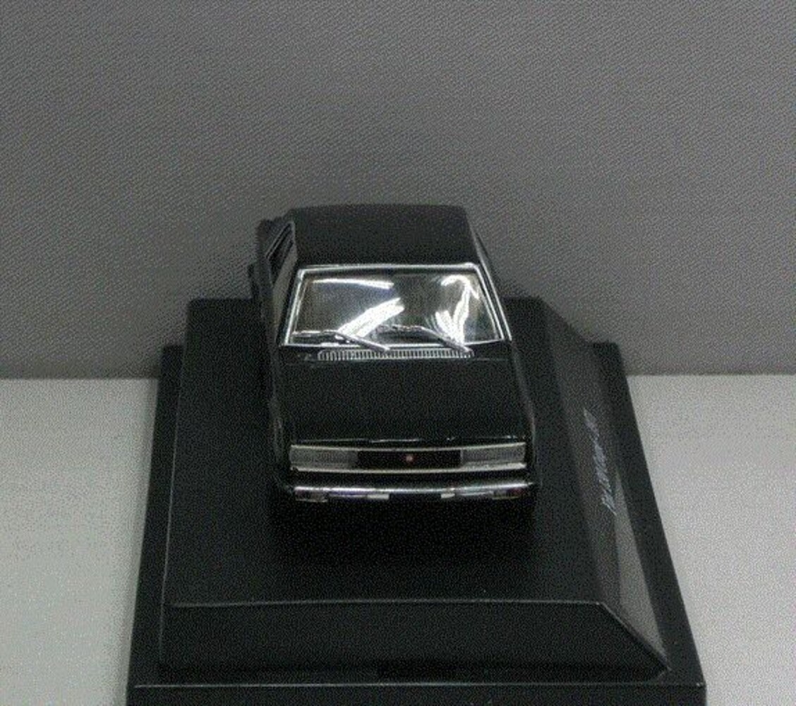 Fiat Fiat 130 Coupé 1971 - 1:43 - Starline Models Fiat Fiat 130 Coupé 1971 - 1:43 - Starline Models