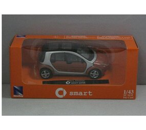 Smart Smart Forfour - 1:43 - NewRay Smart Smart Forfour - 1:43 - NewRay