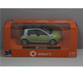 Smart Smart Forfour - 1:43 - NewRay Smart Smart Forfour - 1:43 - NewRay