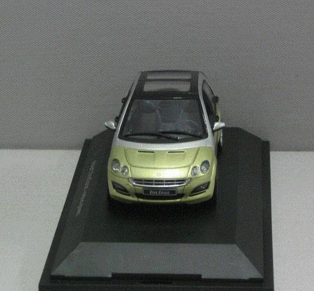 Smart Smart Forfour - 1:43 - Schuco