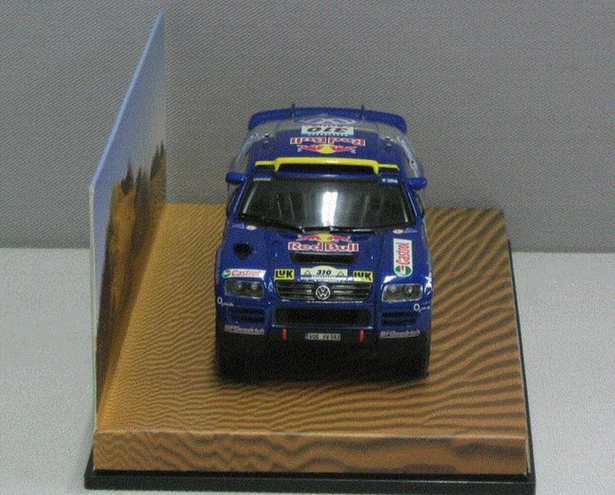 Volkswagen Volkswagen Race Touareg 2005 #310  - 1:43 - Minichamps