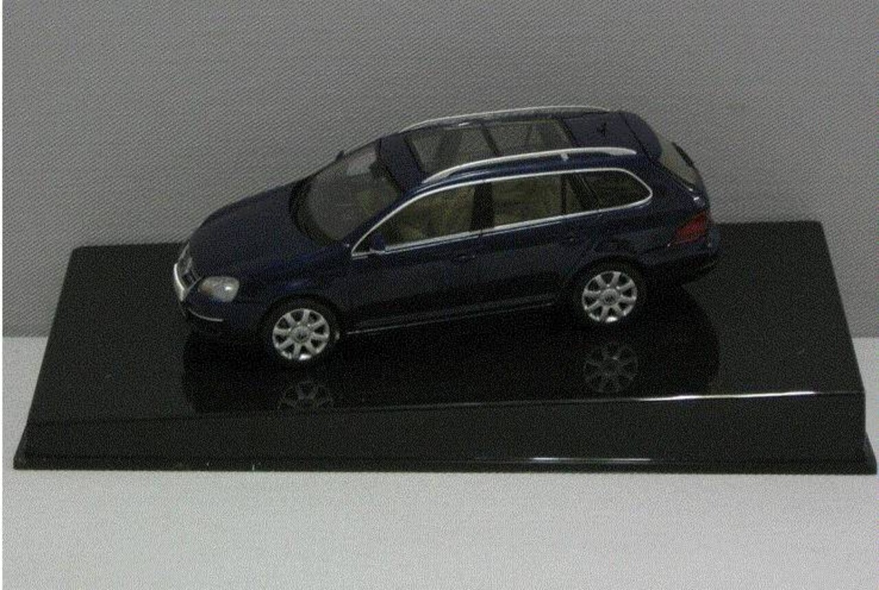 Volkswagen Volkswagen Golf V Variant 2007 - 1:43 - AUTOart