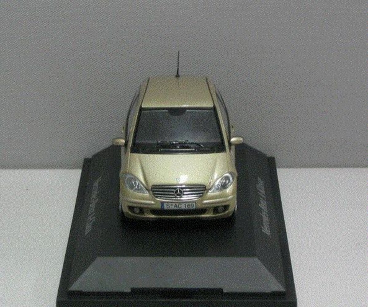 Mercedes-Benz Mercedes-Benz A-Klasse 2004 (3-drs) - 1:43 - Schuco